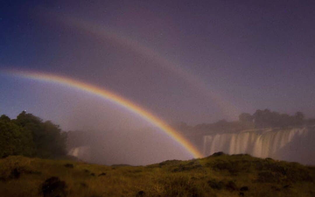 Victoria Falls Lunar Rainbow Tour